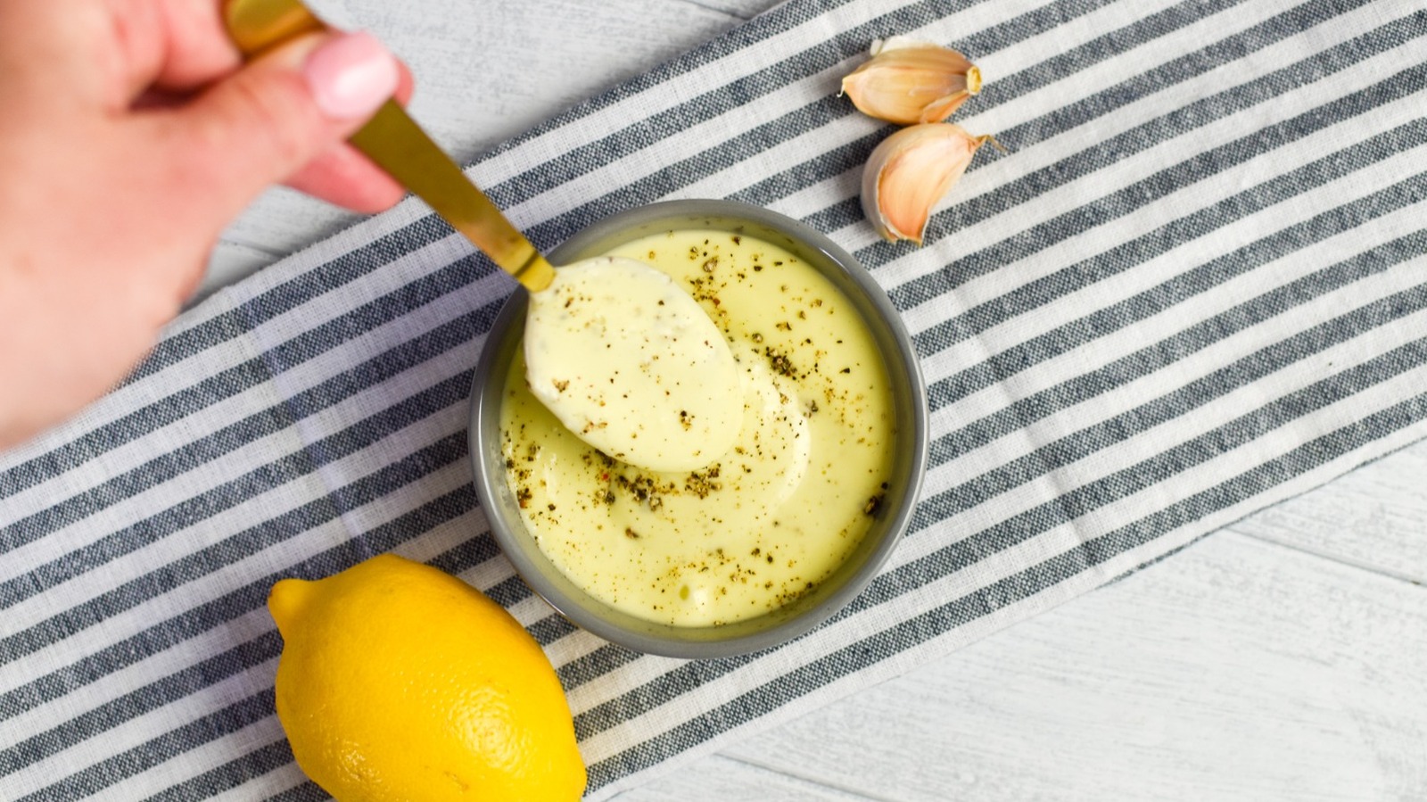 Zesty Lemon Aioli Recipe: A Tangy Condiment Delight